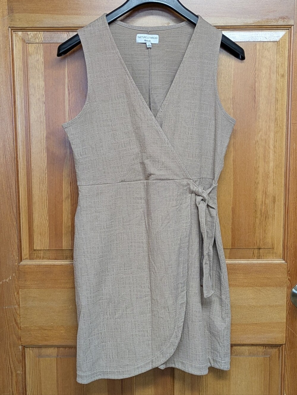 Madewell Texture & Thread Tan Wrap Sleeveless Mini Dress Size Medium - Picture 9 of 9
